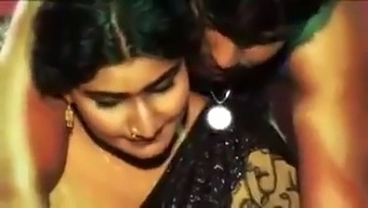 Sizzling Indian Aunty From Tamil Nadu In Action